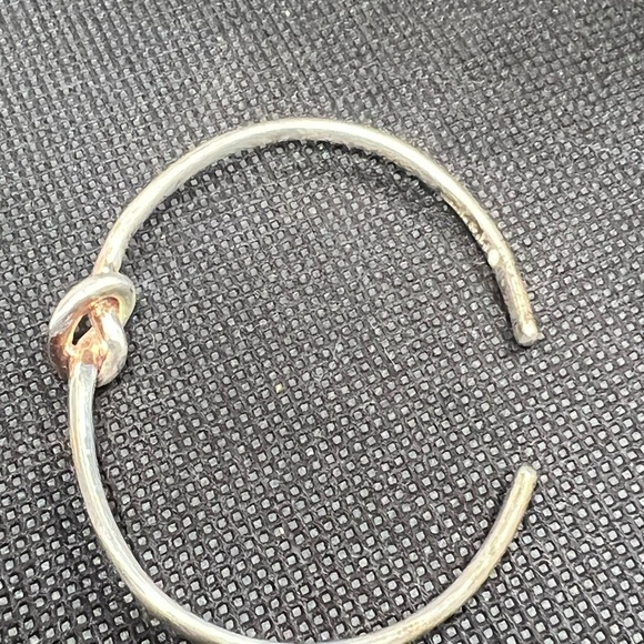 Stella and dot silver tone Knot bracelet Cuff - Picture 2 of 5